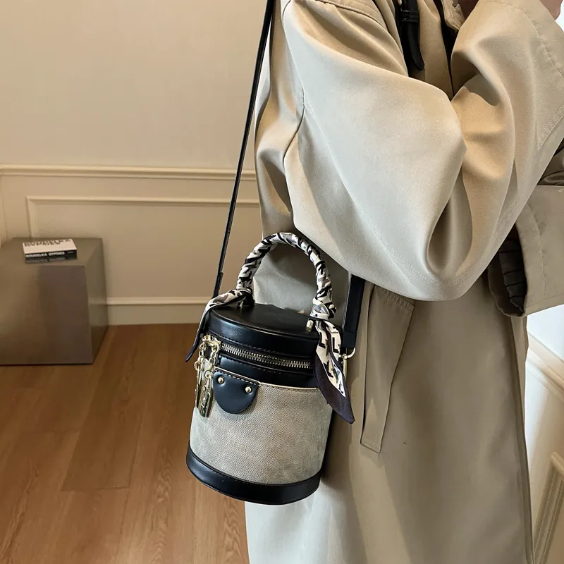 PINK·LAND PU Bucket Bag Crossbody Handbag Regular Women's Dark Tea/Ecru/Blue-13