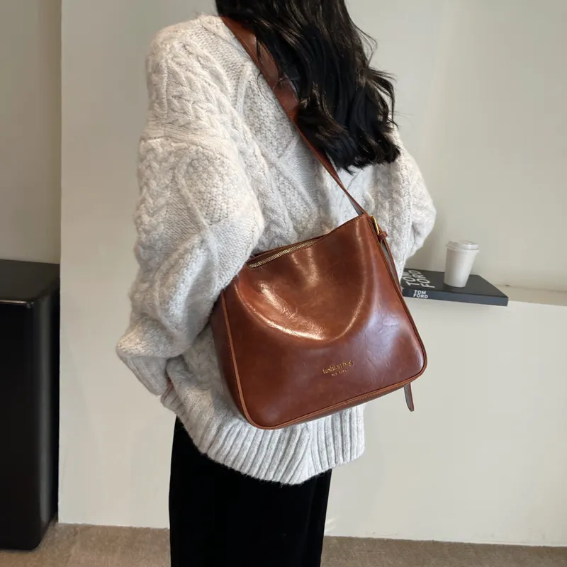 PINK·LAND PU Shoulder Bag Regular Women's Black/Brown/Coffee-5