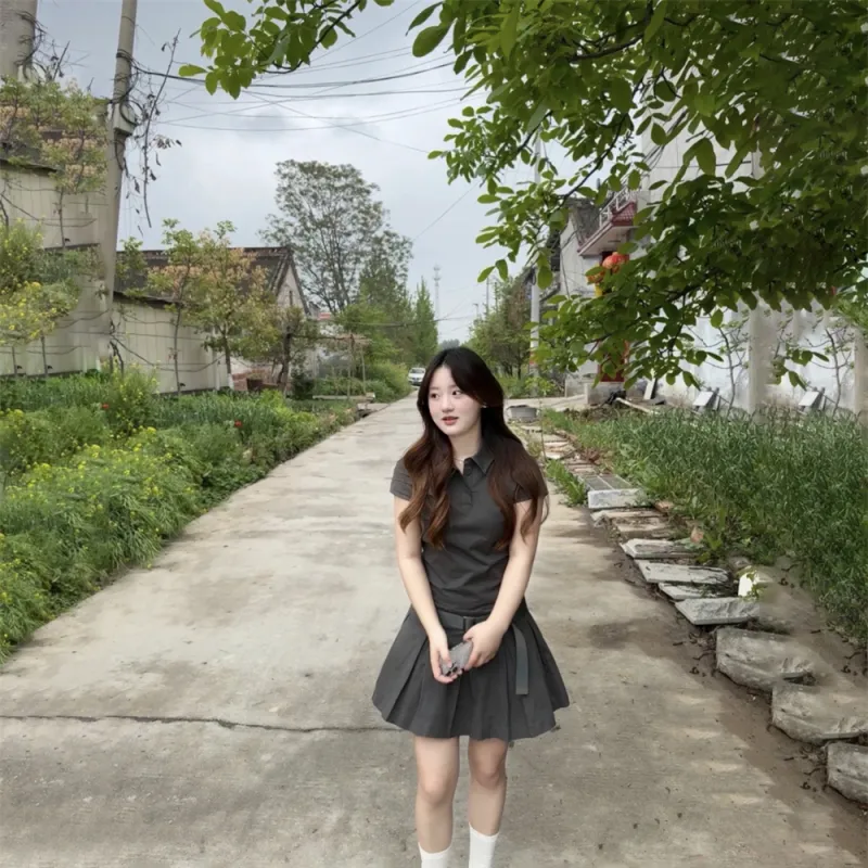 Vine Color Short Sleeved Dress Women's Gray-3