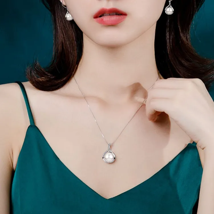 MARY WINDSOR Freshwater Pearl Necklaces Women's-2