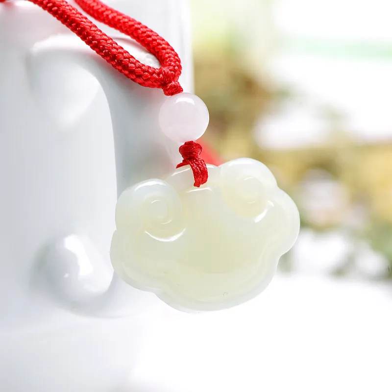MARY WINDSOR Hetian Jade Auspicious Clouds Ruyi Lock Pale Greenish-White Jade Unisex-4