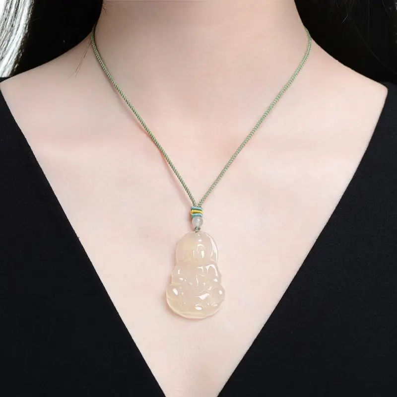 MARY WINDSOR Chalcedony Necklaces Unisex-3