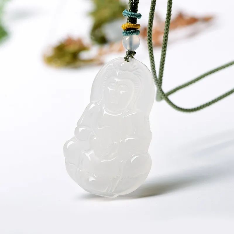 MARY WINDSOR Chalcedony Necklaces Unisex-1