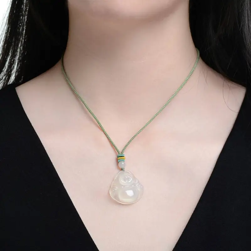 MARY WINDSOR Chalcedony Necklaces Unisex-3