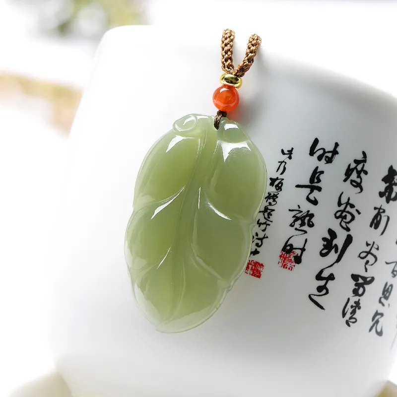 MARY WINDSOR Daiye Success Hetian Jade Pendant Pale Greenish White Jade Women's-5
