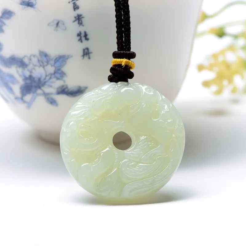 MARY WINDSOR Hetian Jade Dragon And Phoenix Round Plaque Pale Greenish White Jade Unisex-1