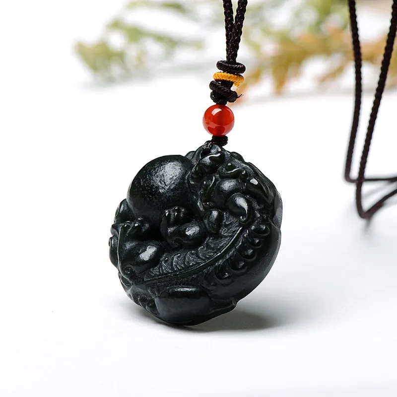 MARY WINDSOR Hetian Jade Chinese Auspicious Animal Pendant Green Jade Unisex-2