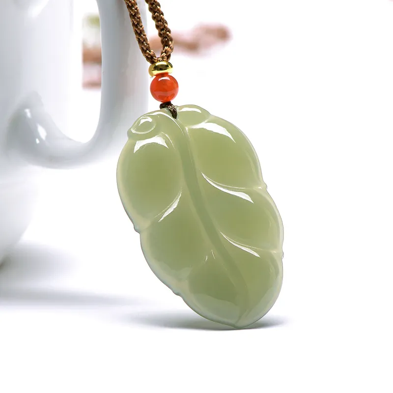 MARY WINDSOR Daiye Success Hetian Jade Pendant Pale Greenish White Jade Women's-1