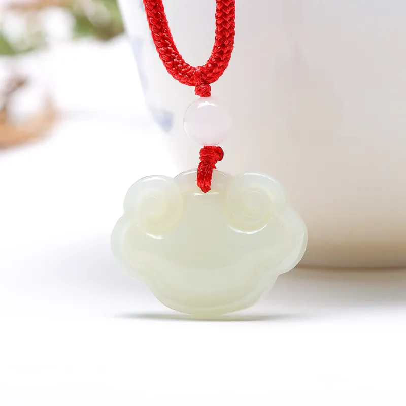MARY WINDSOR Hetian Jade Auspicious Clouds Ruyi Lock Pale Greenish-White Jade Unisex-1