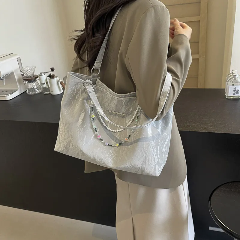 Ji Reminiscence PU Shoulder Bag Women's Ecru/Silver/Black/Green-9