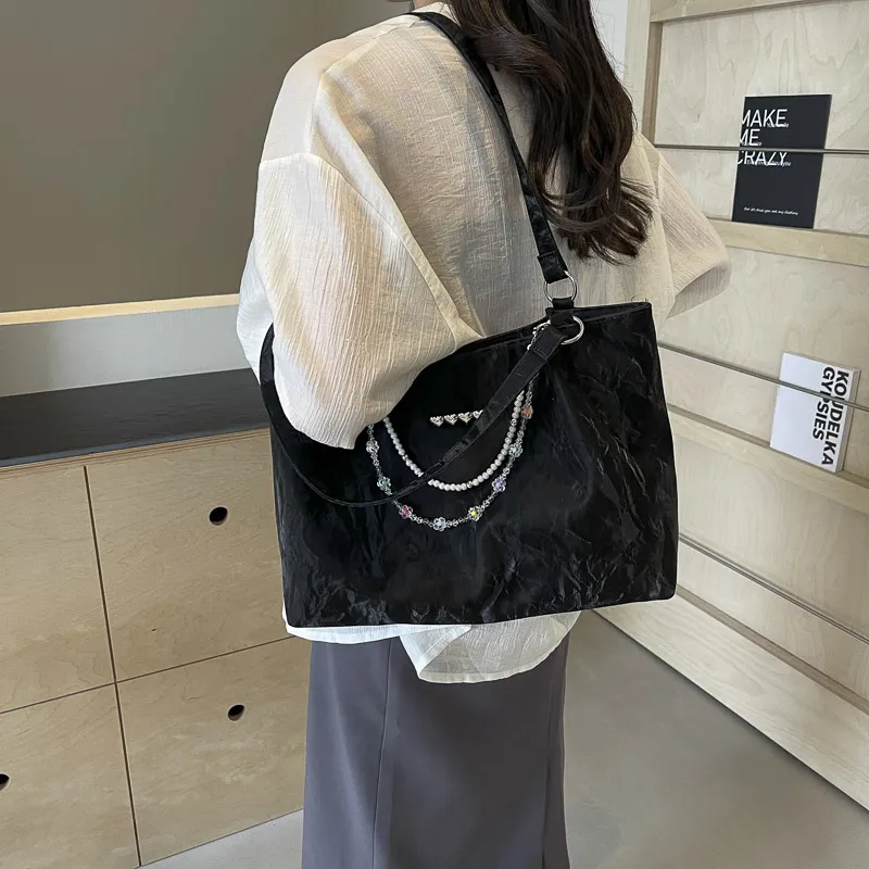 Ji Reminiscence PU Shoulder Bag Women's Ecru/Silver/Black/Green-13