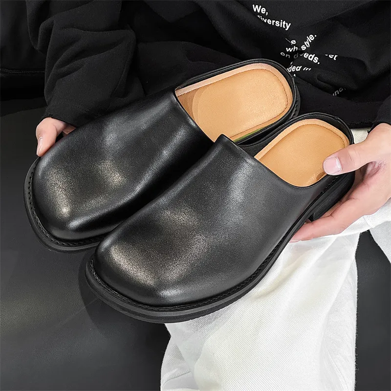 Chi Wolf Closed Toe Slippers Unisex Black-2