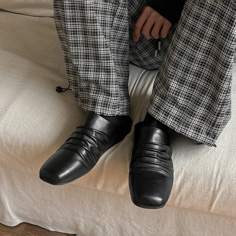 Chi Wolf Rubber Sole Wrap-toe Slippers Unisex Black-5