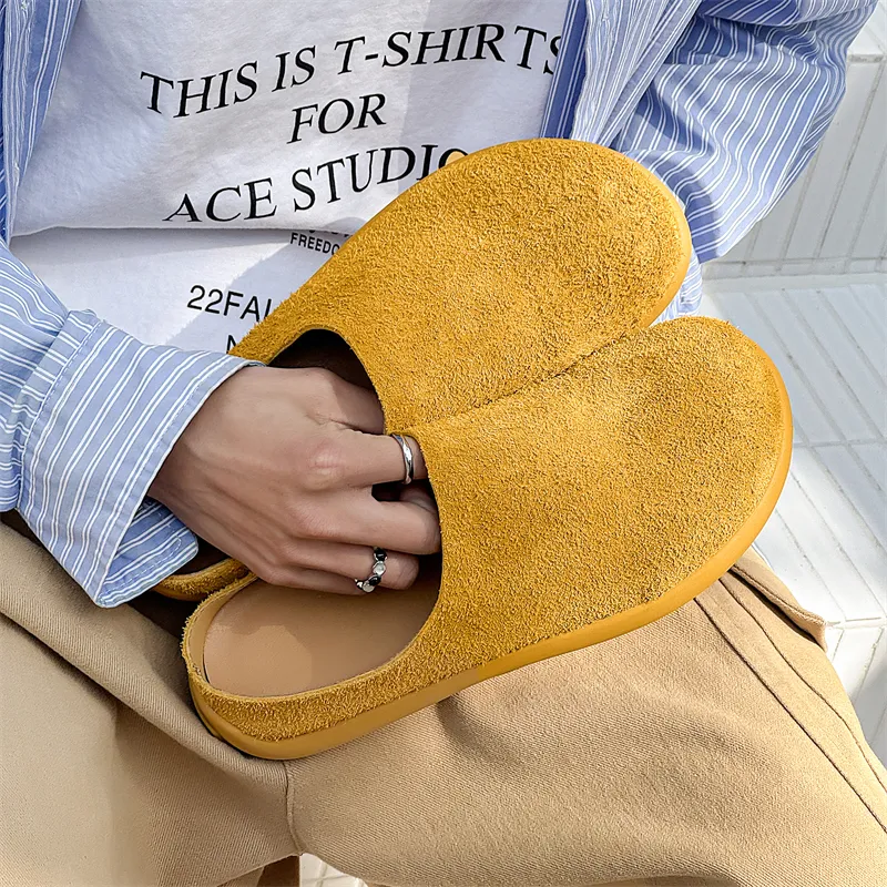 Chi Wolf Rubber Sole Closed Toe Slippers Men's-23