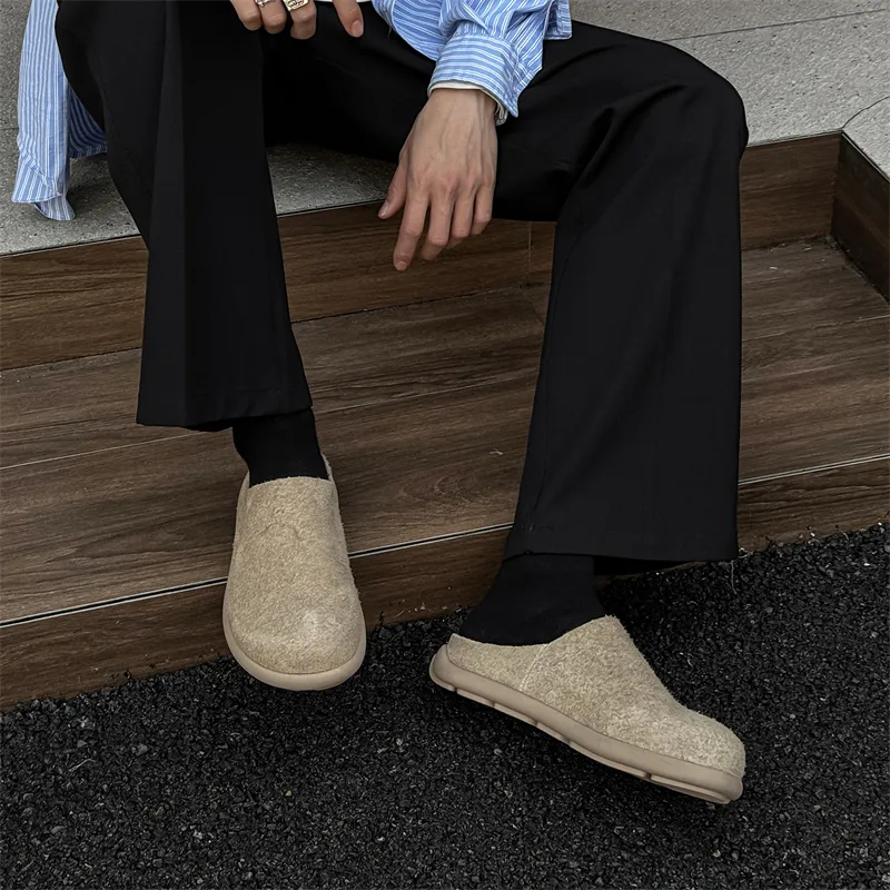Chi Wolf Rubber Sole Closed Toe Slippers Men's-45