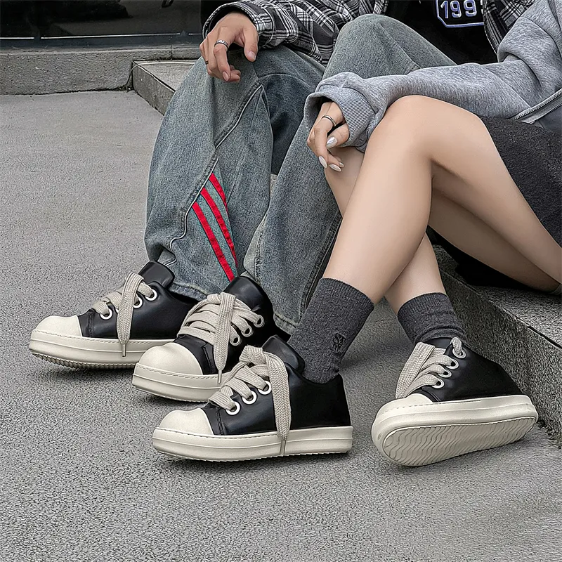 Chi Wolf Low Top Skateboard Shoes Unisex Black-2