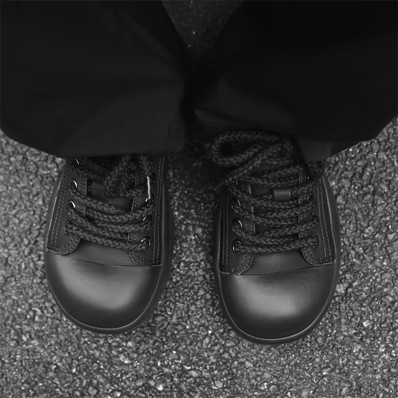 Chi Wolf Slip Resistant Low Top Skateboard Shoes Unisex Black-5