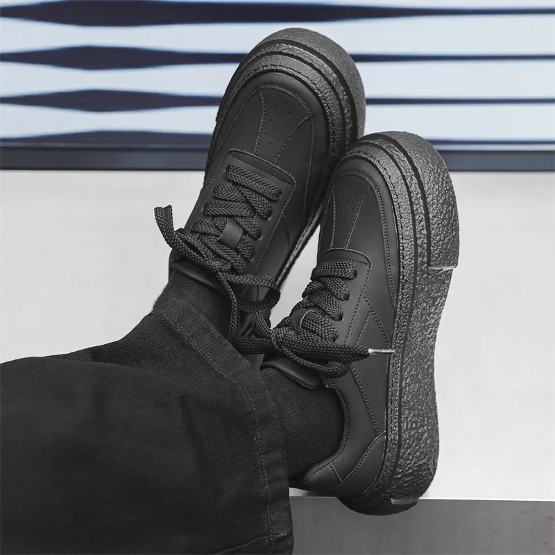 Chi Wolf Low Top Skateboard Shoes Men's Black-4