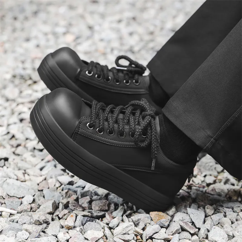 Chi Wolf Slip Resistant Low Top Skateboard Shoes Unisex Black-6
