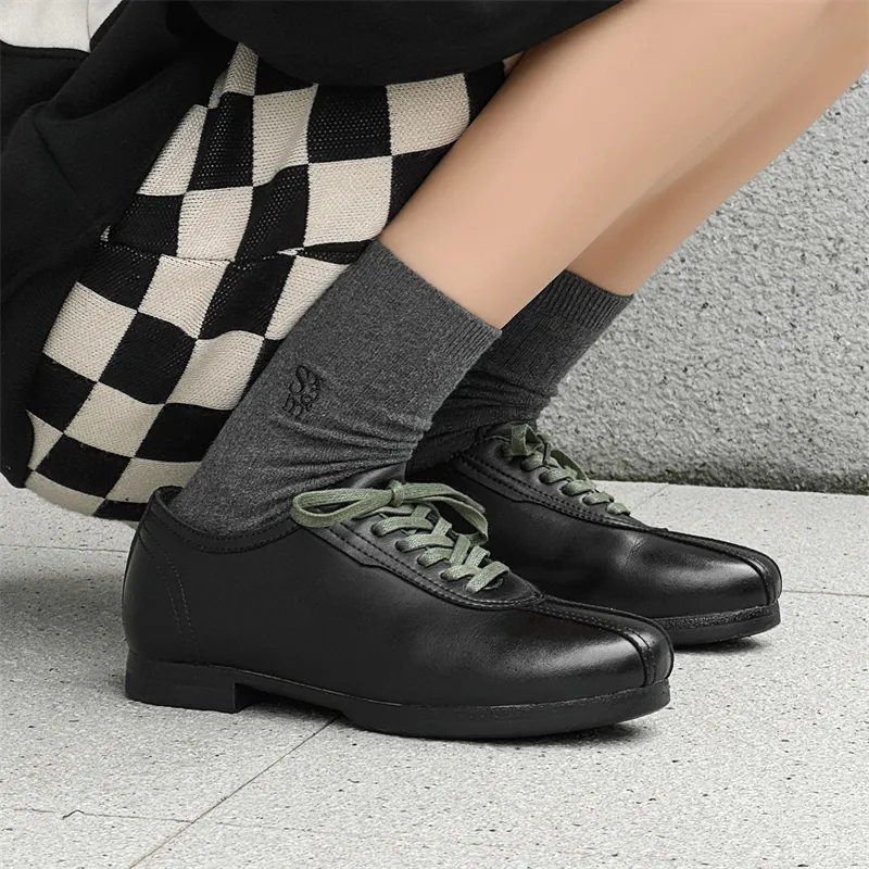 Chi Wolf Slip Resistant Low Top Casual Shoes Women's Black-1
