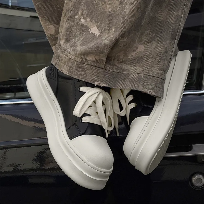 Chi Wolf Low Top Skateboard Shoes Men's Black-6