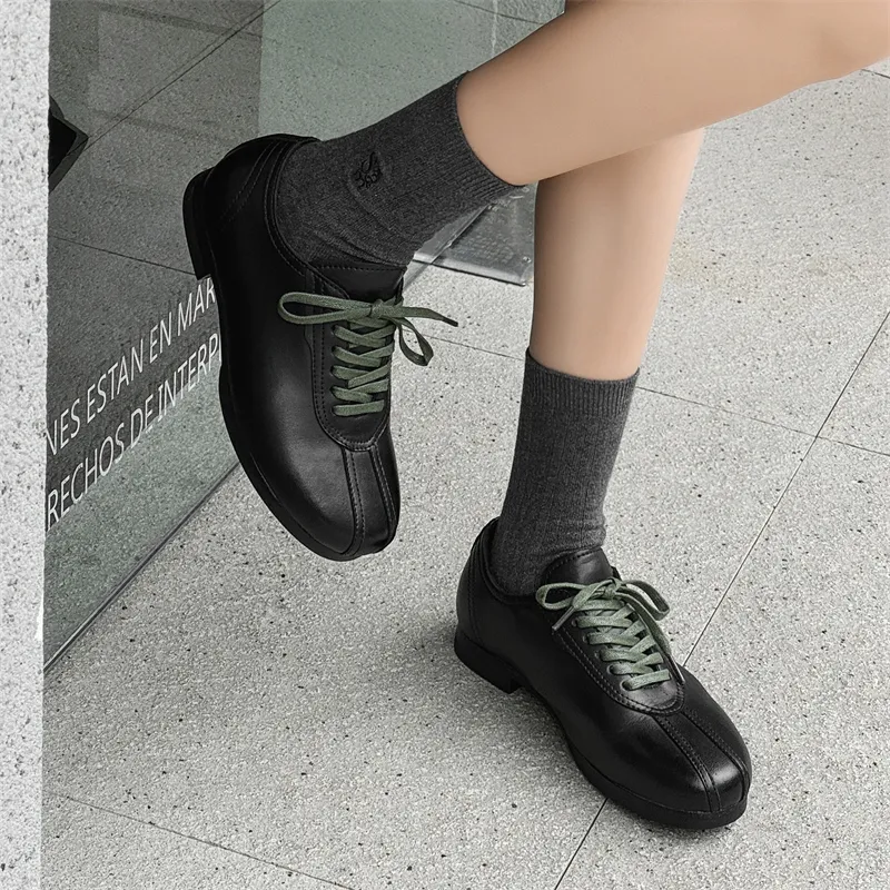 Chi Wolf Slip Resistant Low Top Casual Shoes Women's Black-4