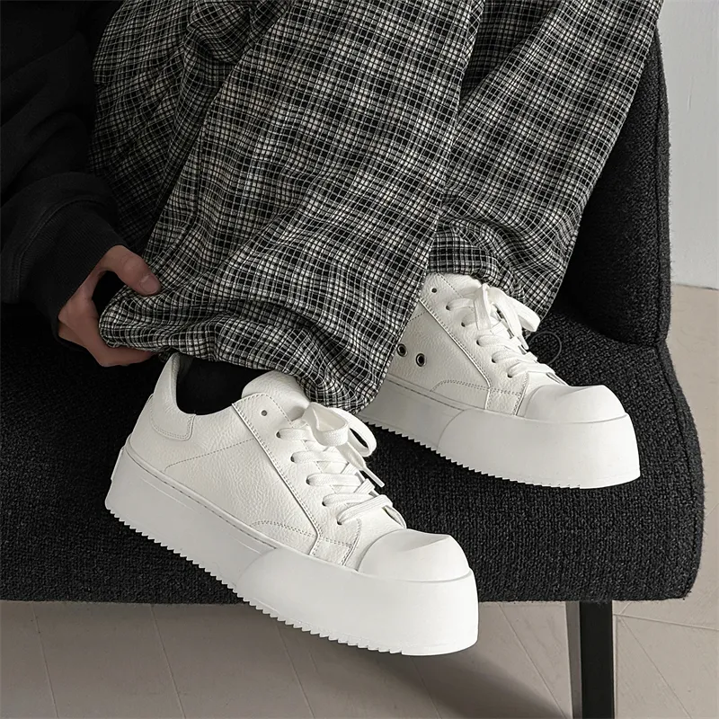 Chi Wolf Slip-Resistant Low-Top Skateboard Shoes Unisex-4