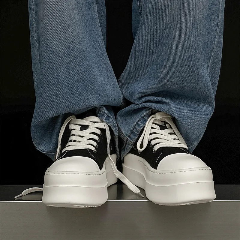 Chi Wolf Low Top Skateboard Shoes Men's Black-3