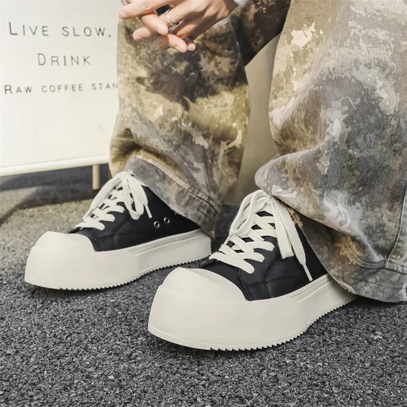 Chi Wolf Slip-Resistant Low-Top Skateboard Shoes Unisex-11