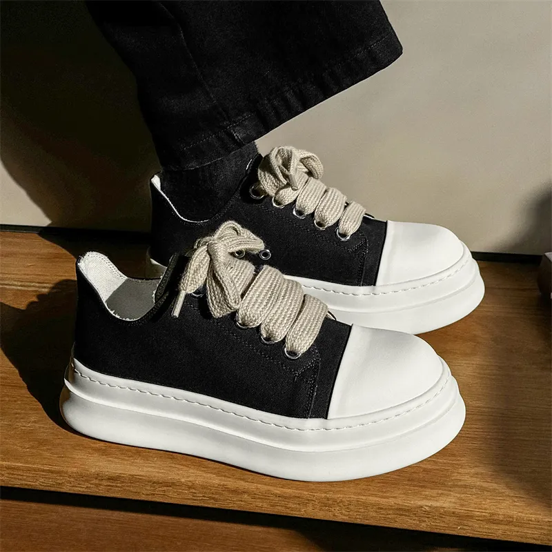 Chi Wolf Slip Resistant Low Top Skateboard Shoes Men's Black-1