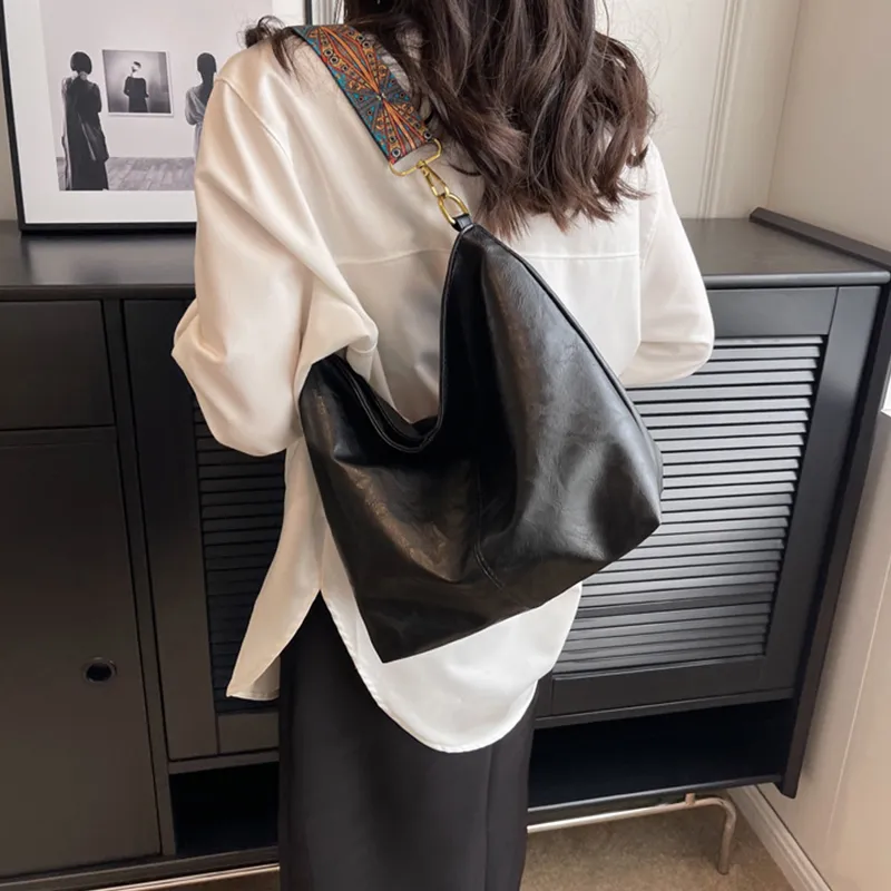 Yalu PU Tote Bag, Shopping Bag, Shoulder Bag Unisex Black/Ecru-2