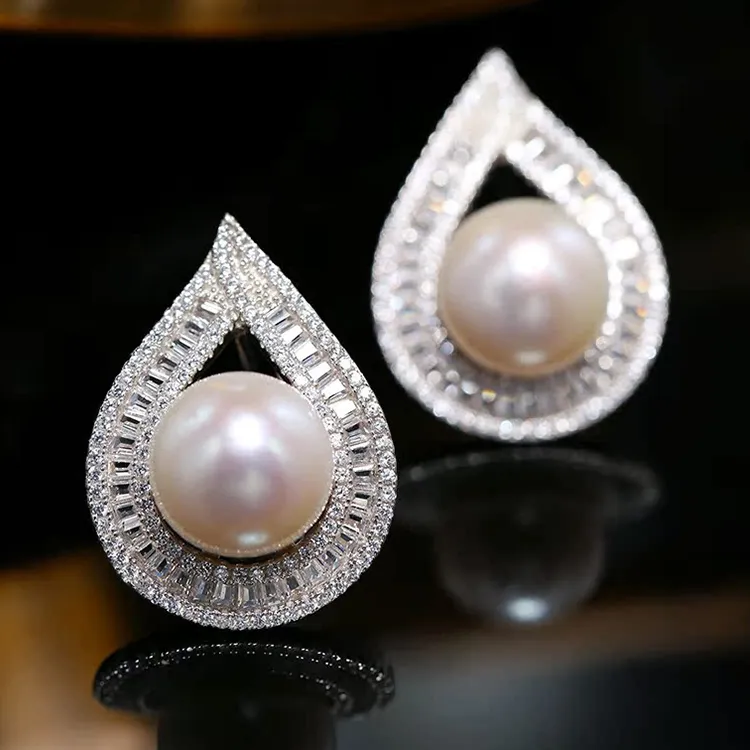 Heidi Freshwater Pearl Stud Earrings Women's-4