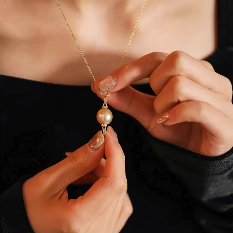 Heidi Saltwater Pearl Necklaces Women's-6