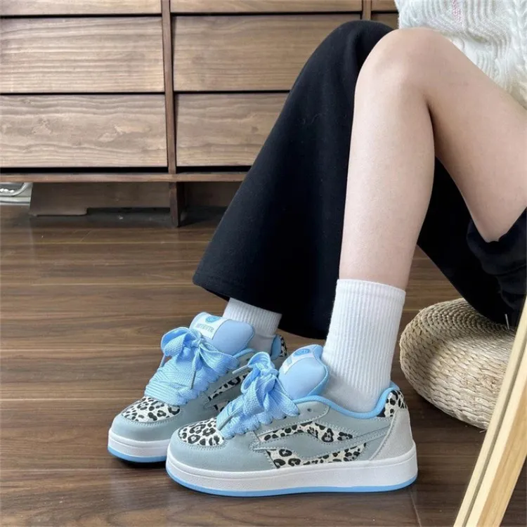 ABCYLM Slip Resistant Cushioning With Impact Resistance Low Top Skateboard Shoes Women's Leopard Print Blue-3