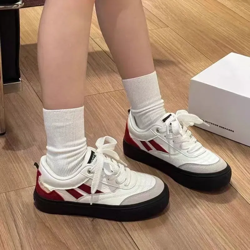 ABCYLM Low Top Skateboard Shoes Women's One Bite Apple-2