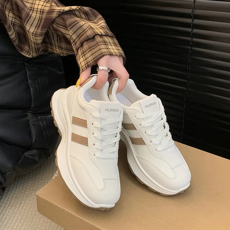 HUANAI Anti Slip Wear Resistant Low Top Casual Shoes Women's-3