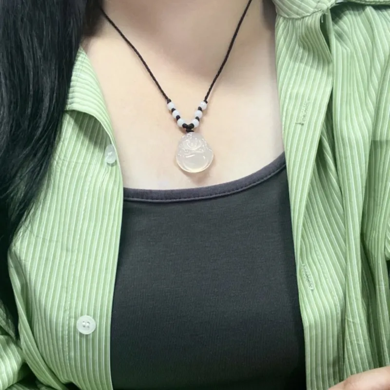 MOONS FAME Chalcedony Necklaces Unisex-1