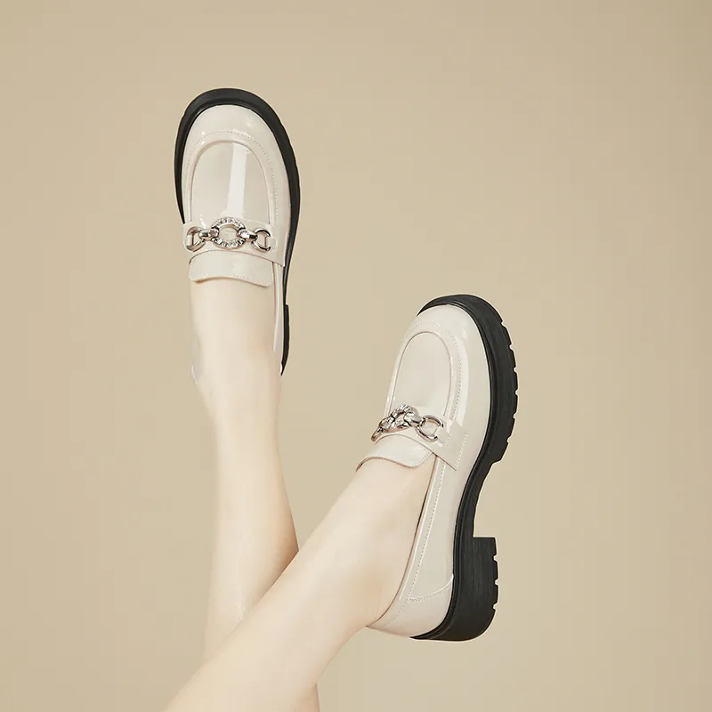 DAPHNE Loafers Women's Black/Beige-10