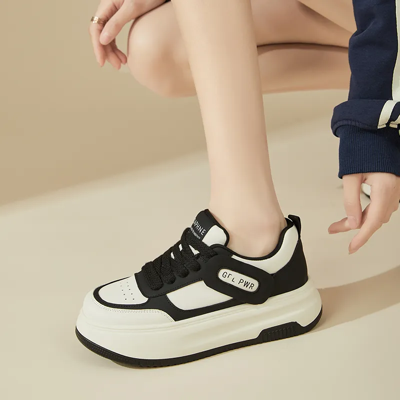 DAPHNE Low Top Skateboard Shoes Women's-4