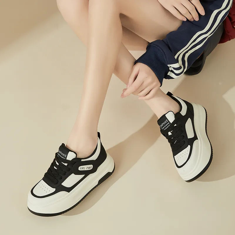 DAPHNE Low Top Skateboard Shoes Women's-3