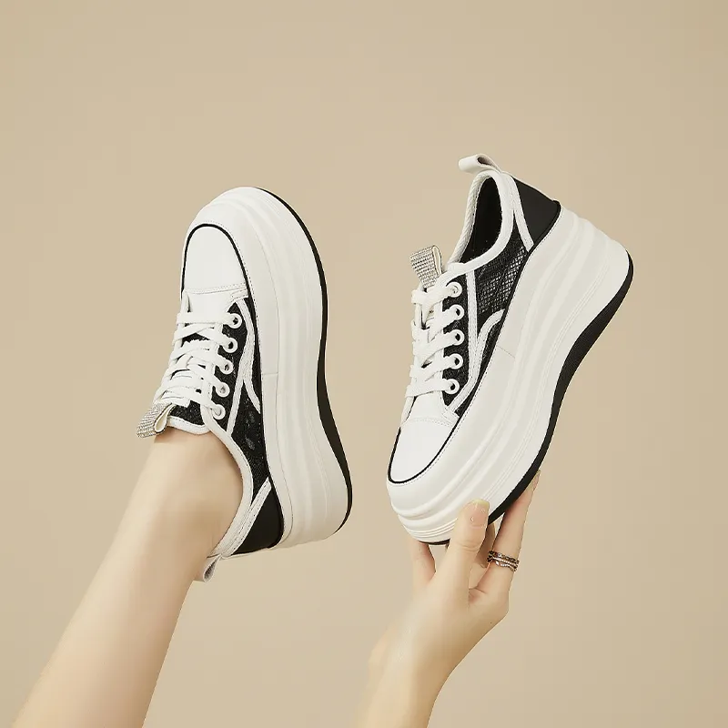 DAPHNE Low Top Skateboard Shoes Women's-3