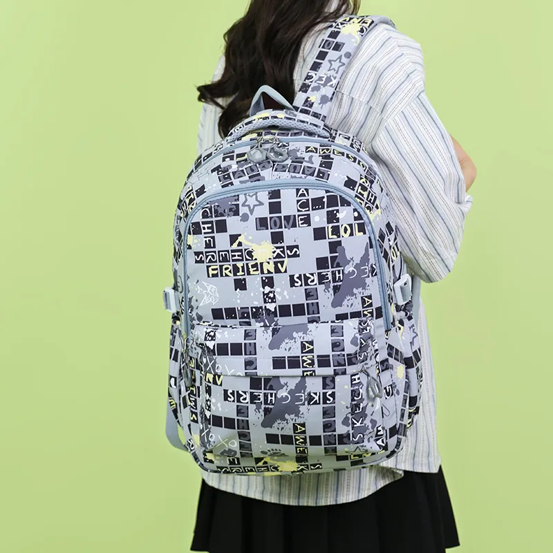 MOK Waterproof And Wear resistant Backpack-4