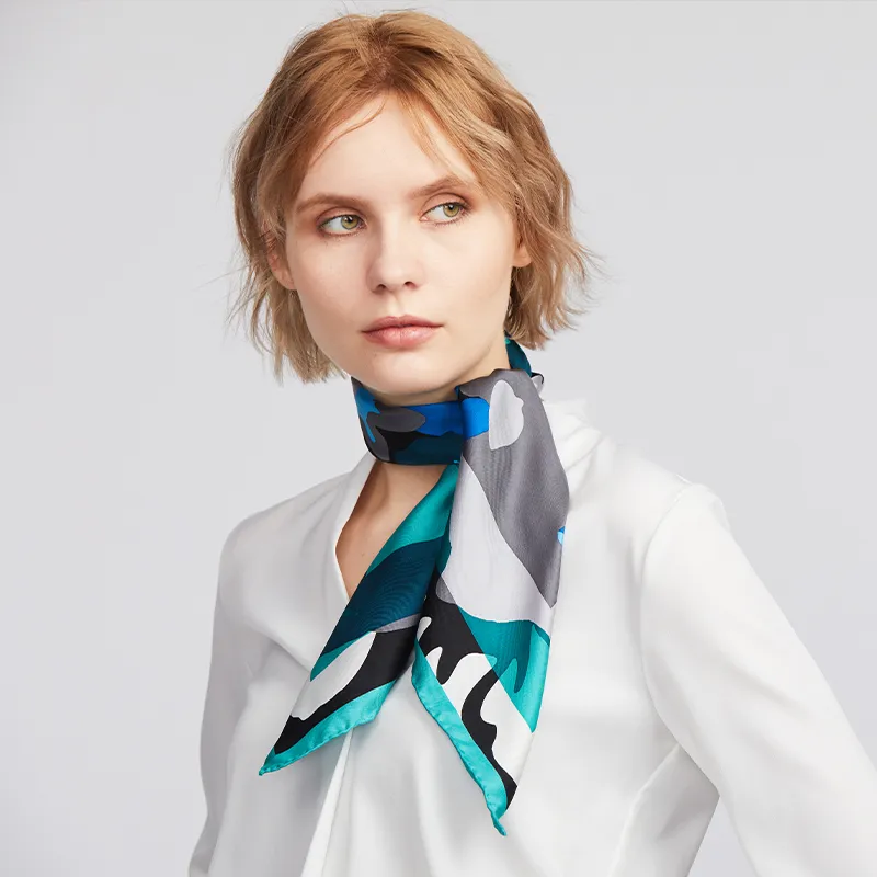 MARJAKURKI Square Scarf Women's-7