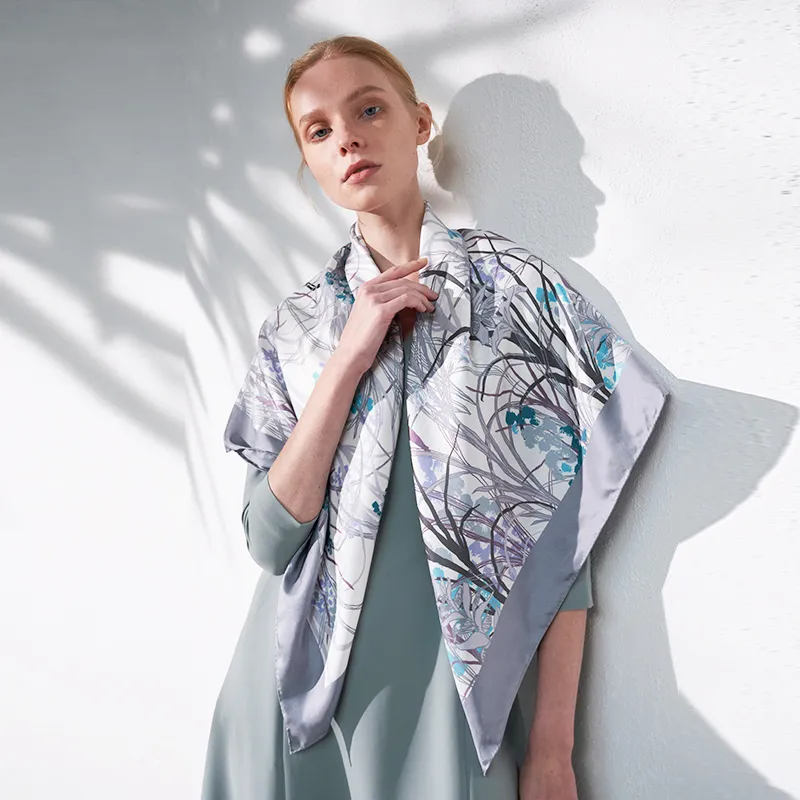 MARJAKURKI Silk Large Scarf Women's-2