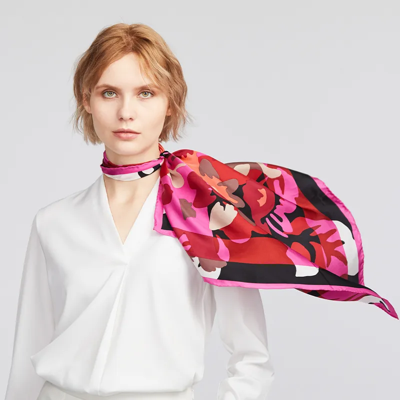 MARJAKURKI Square Scarf Women's-11
