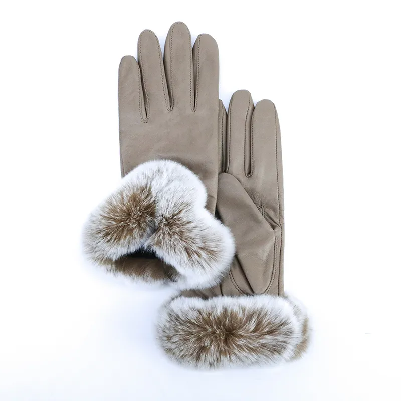 MARJAKURKI Imported Shearling Touchscreen Gloves Unisex-3