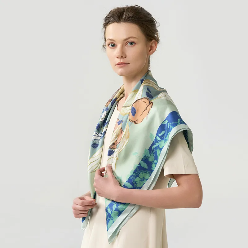 MARJAKURKI Silk Large Scarf Women's-9