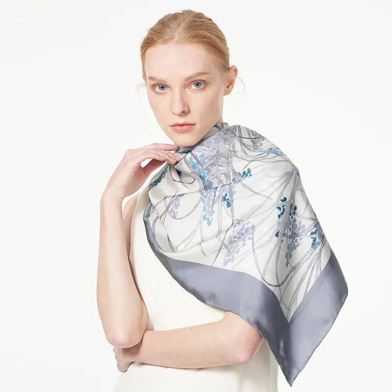 MARJAKURKI Silk Large Scarf Women's-3