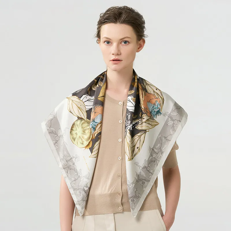 MARJAKURKI Silk Large Scarf Women's-3