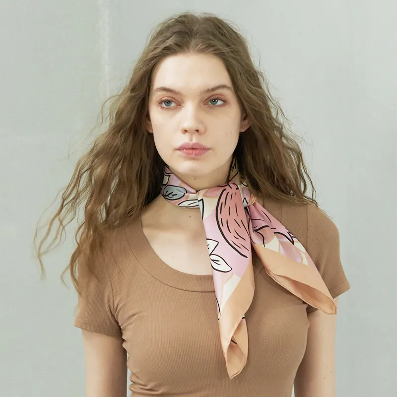 MARJAKURKI Square Scarf Women's-7